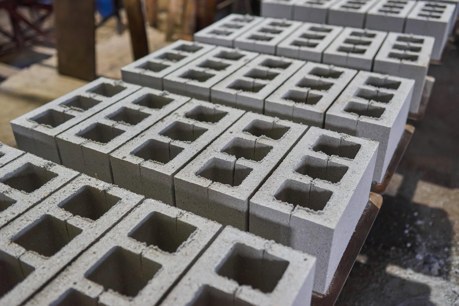 cinder-blocks-lie-ground-dried-min cinder-blocks-lie-ground-dried-min